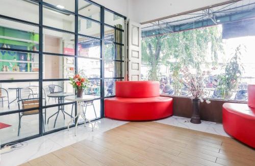 Medan Hotel | RedDoorz Plus @ Cemara Asri Medan