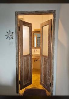 Bintan Bed & Breakfast | Ten RooMs