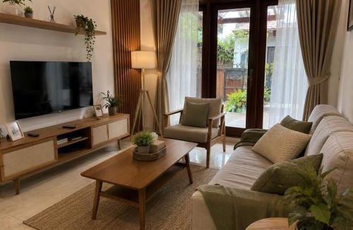 Probolinggo House | Batuu esbatu guest house