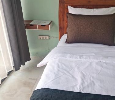 Pujut House | Traveling Homestay - Shared Kitchen