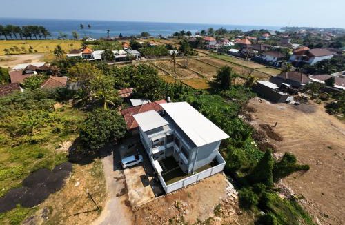 Buleleng House | Inn Joy