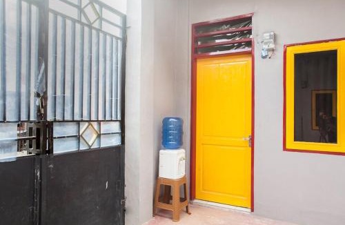 Medan Hotel | OYO 95446 Golden Homestay