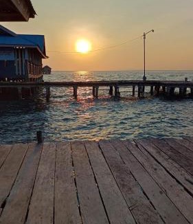 Batudaka Island House | Losmen Togean Wisata