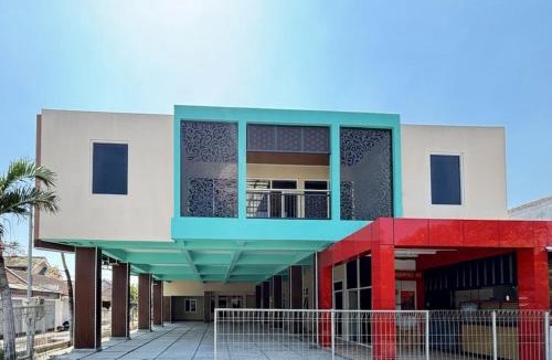 Madiun House | RedDoorz Syariah near PSC Madiun