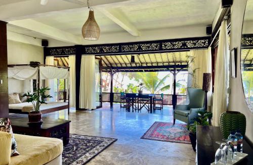 Seraya Barat Resort | The Palms - Seraya Shores Retreat Bali