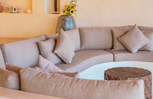Kuta Villa | Evora Lush Garden 2 BR Private Pool Villa