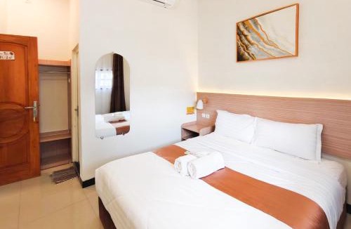 Pare Hotel | JENGGO Riverside Mitra RedDoorz near Kampung Inggris Pare