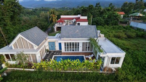 Tukad Mungga Villa | Brand New ! Villa Bella Lovina - Private Pool - Rice Field View