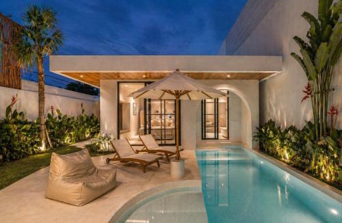 Batubelig Villa | Villa Janoor by GORO