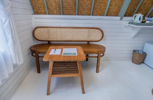 Mushroom Bay Cabin | D'Yuki Huts Lembongan