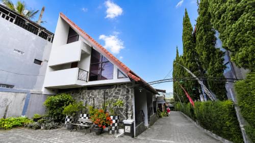 Lembang House | Cemara Asri Guesthouse