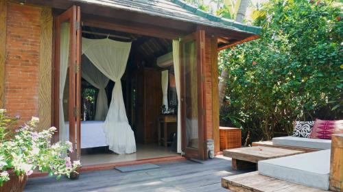 Jasri House | HIDDEN HEAVEN Rumah Barong