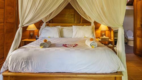 Purwakerti Villa | Timber Piece of Heaven - Amed