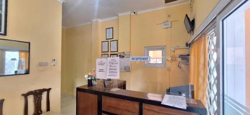 Yogyakarta Hotel | RedDoorz Syariah At Endrayanti Inn RSUD Yogyakarta