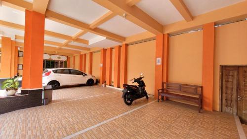 Yogyakarta Hotel | RedDoorz Syariah At Endrayanti Inn RSUD Yogyakarta