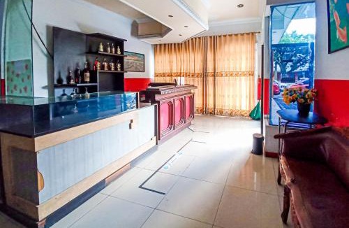 Manado City Centre Hotel | RedDoorz near Sam Ratulangi Manado