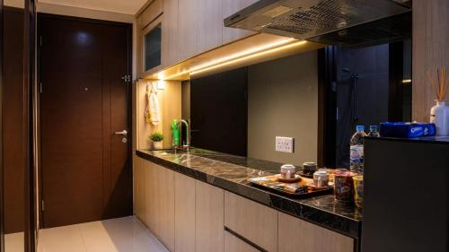 Batam Apartment | GOLDSTAY POLLUX HABIBIE SWIMMING POOL VIEW Studio