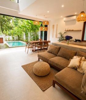 Peliatan Villa | Villa Aira Ubud - Private Pool Villa Near Ubud Palace