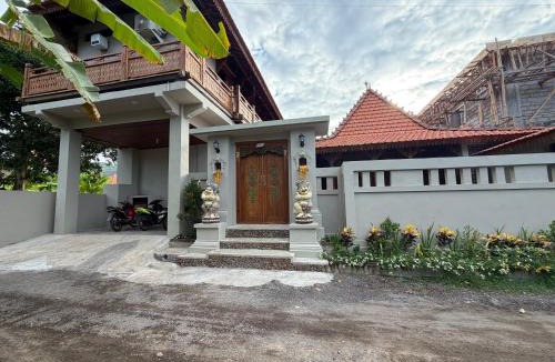 Purwakerti Apartment | Umah Nayoye Amed