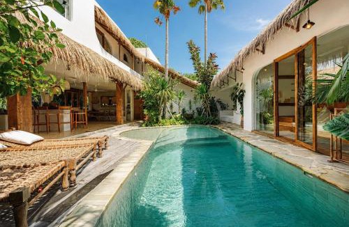 Umalas Villa | Casa Bunga Raya - Luxury 3BR Mediterranean Umalas Villa Breakfast & Butler