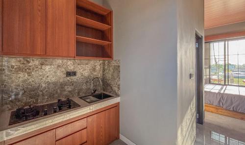 Nyambu House | 10 Living House