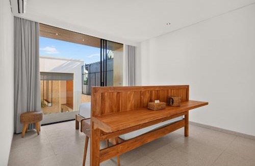 Cemagi Villa | Casa Cemagi by Orivista-LUX 3BR Tropical, 2 Min to Beach