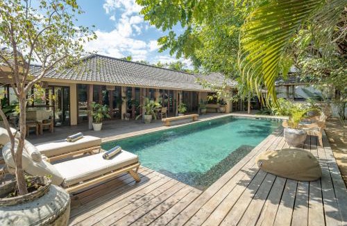 Batu Bolong Villa | Villa Cacao by Cardinal Villas Real Estate