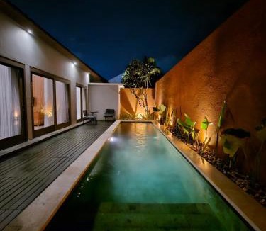 Sunset Road Villa | Villa mertasari