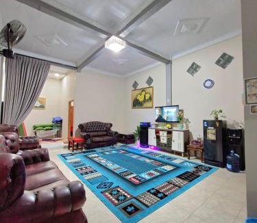 Rajabasa House | Bahrin Homestay Lampung