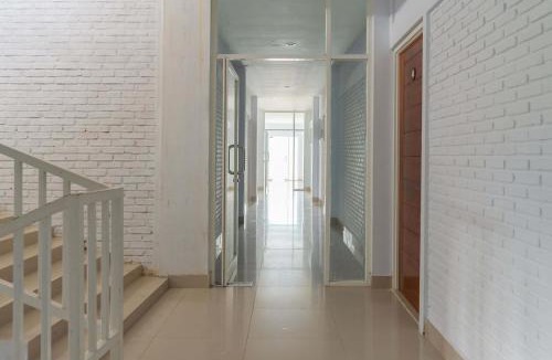 Ambarita Hotel | RedDoorz Plus @ Vantas Hotel Parbaba