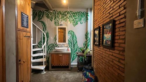 Klojen Hostel | Shelter Hostel Malang