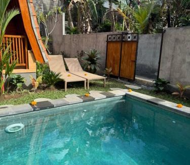 Melayang Bed & Breakfast | Teba junjungan cottages & villa