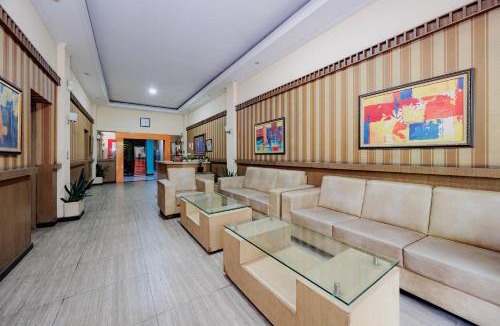 Bandung Hotel | RedDoorz near Istana Plaza 2