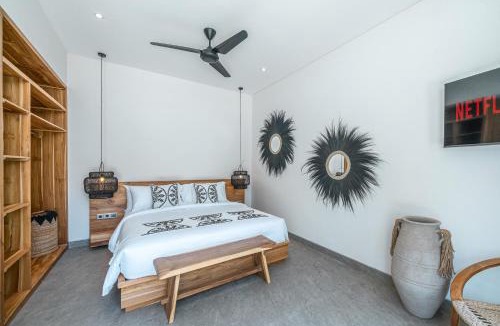 Lodtunduh Villa | Exclusive 12BR Ubud Twin Villas with Jacuzzi, Slide!
