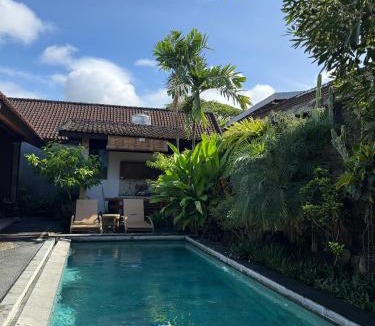 Tibubeneng House | Nyoman Guesthouse Canggu