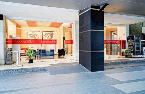 Cipaganti Hotel | Collection O Hotel Promenade Cihampelas