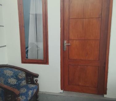 Ngadisari House | Widodaren homestay singel bed