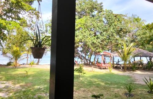 Manokwari House | Papua Risen Beach Front Bungallow