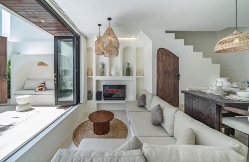 Berawa Villa | Nova Villa Resort Canggu - Stylish 1 & 2 Bedroom Pool Villas