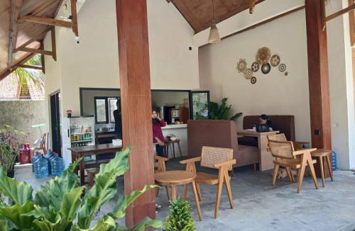 Batu Karas Bed & Breakfast | Mini Village
