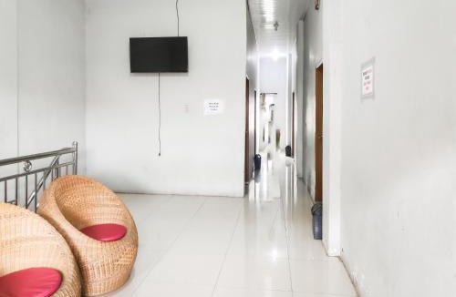 Langsa Hotel | RedDoorz Syariah near Terminal Terpadu Langsa