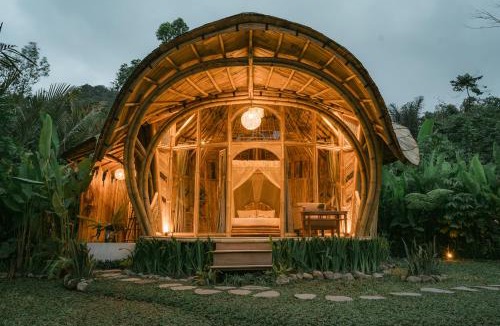 Selat Villa | Alambali Bamboo House