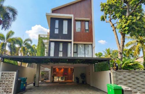 Cipete Selatan Hotel | The Orchid by FLAT06