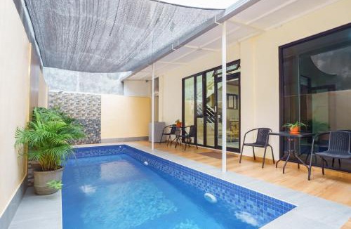 Malang Villa | Sierra Villa Malang - PrivatePool - 4 BR AC