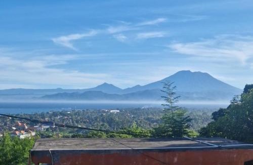 Jungut Batu Villa | MANA Lembongan Romantic Pool Cottage with ocean and Mt agung views