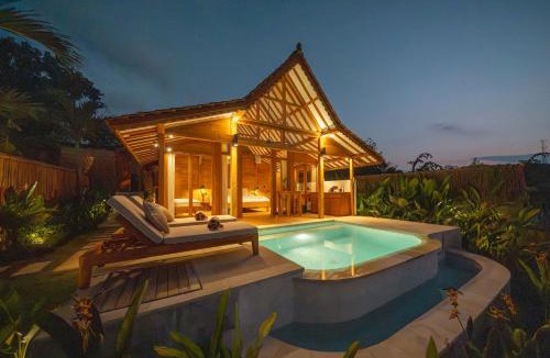 Jungut Batu Villa | MANA Lembongan Romantic Pool Cottage with ocean and Mt agung views