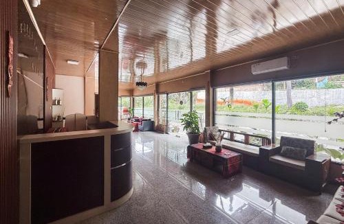 Ambarita Hotel | RedDoorz at Surabaya Ressort Aek Rangat Samosir