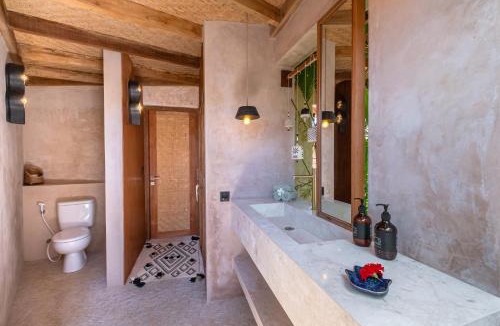 Mushroom Bay Villa | Casa Bonita - 4BR ocean & sunset view, Lembongan