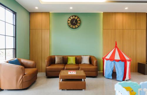 Bogor Hotel | RedDoorz Plus Ciapus Bogor