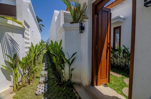 Melayang Bed & Breakfast | The Tjindra Mata 2 Bedroom Private Pool Villa Ubud
